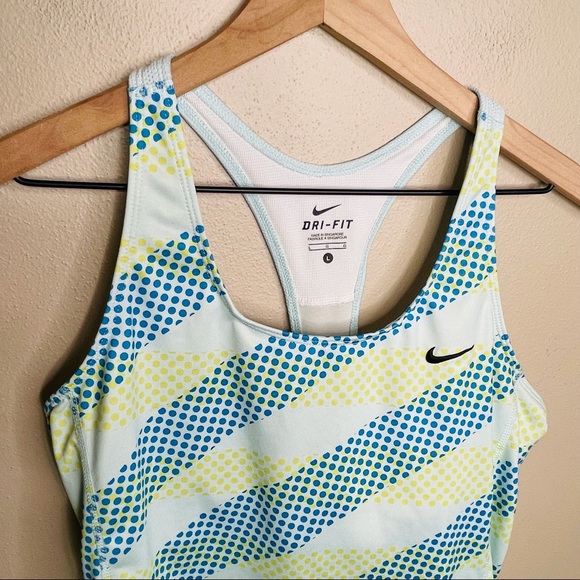 Nike Dri Fit Shelf Bra Workout Tank Top Size Large - Picture 3 of 7
